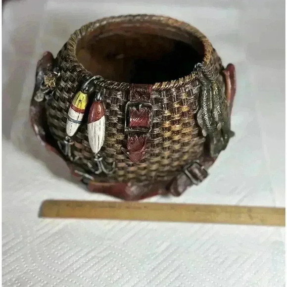 New Fishing Creel Vase Planter Ceramic Pottery- Very Detailed - Picture 11 of 14
